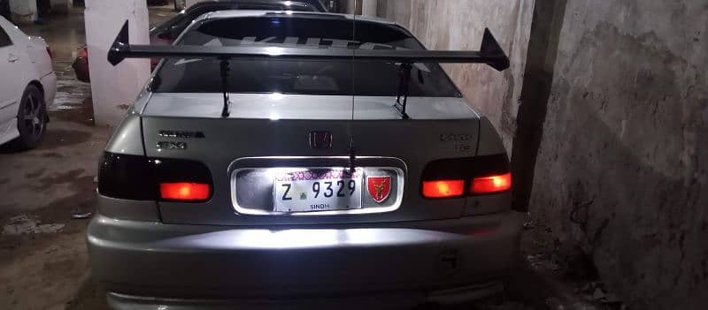 Honda Civic EXi 1994 4