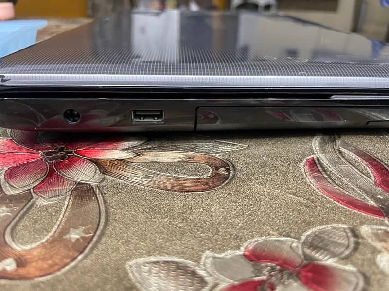 ToShiba satellite L855 4gb /600 memory 5