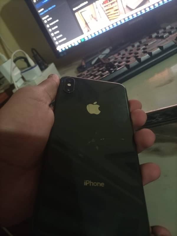 iphone xs max 1