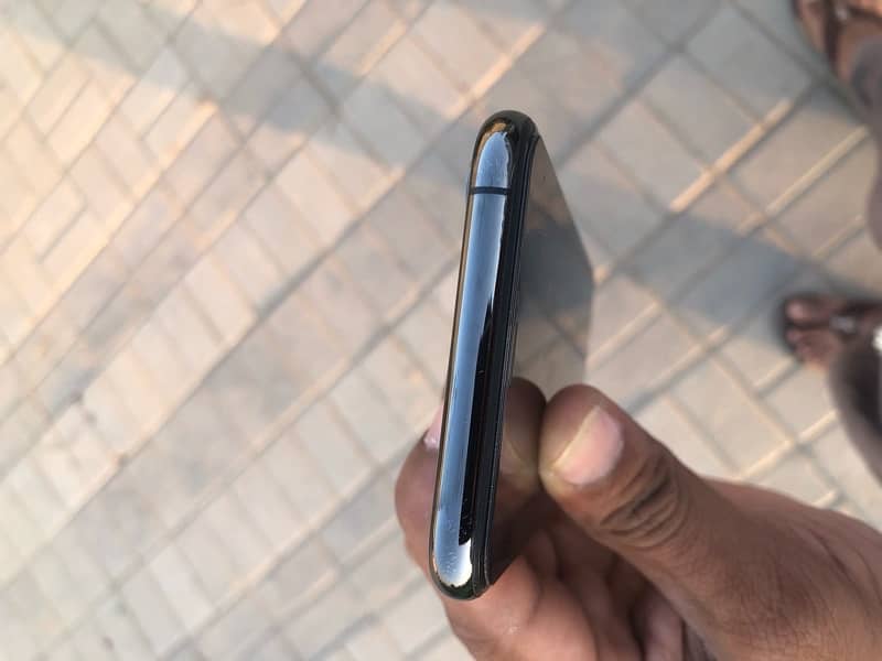 Iphone Xs 64GB Non PTA 5