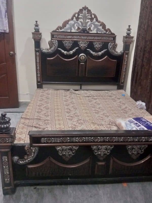 Bed Set with mattress for sale 0