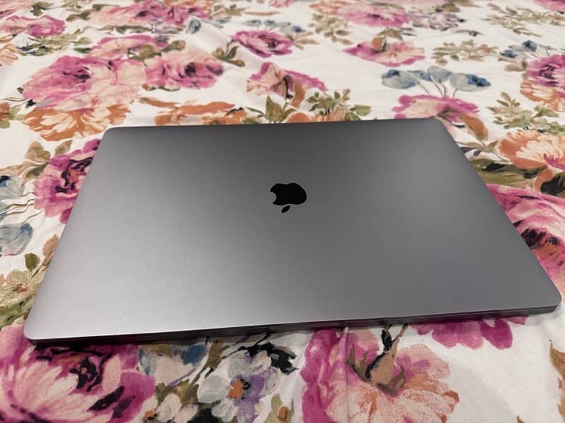 Macbook Pro 2019 16” (32GB RAM) 0