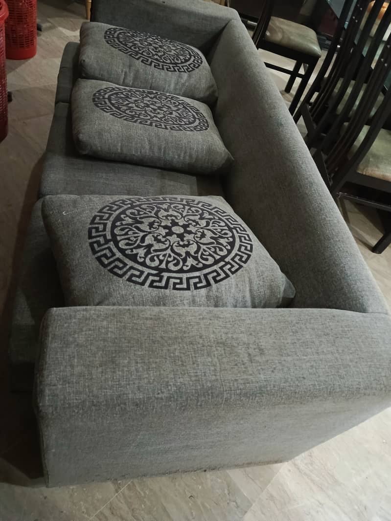 3 seater sofa for sale 0