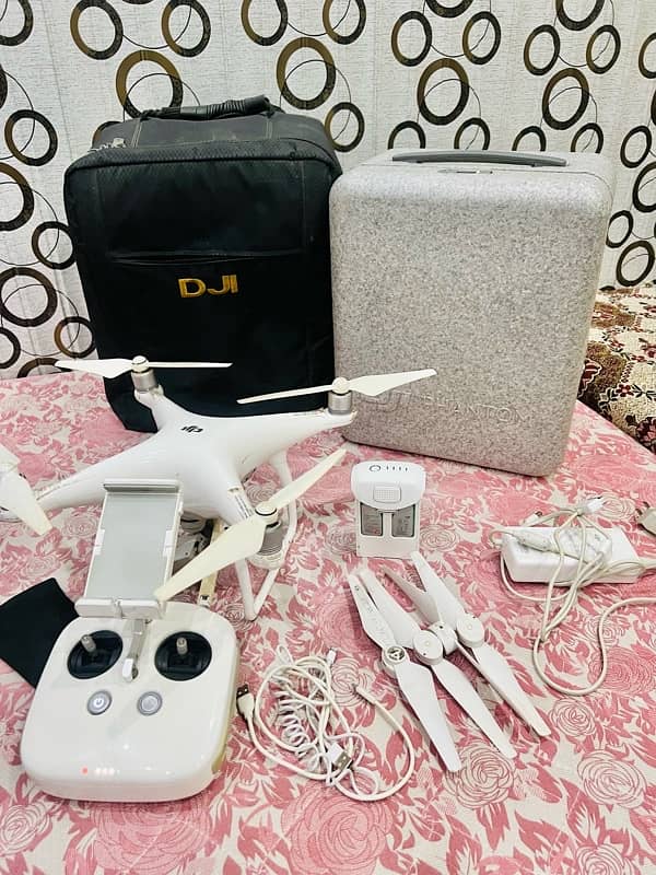 DJI Phantom 4 Drone 3