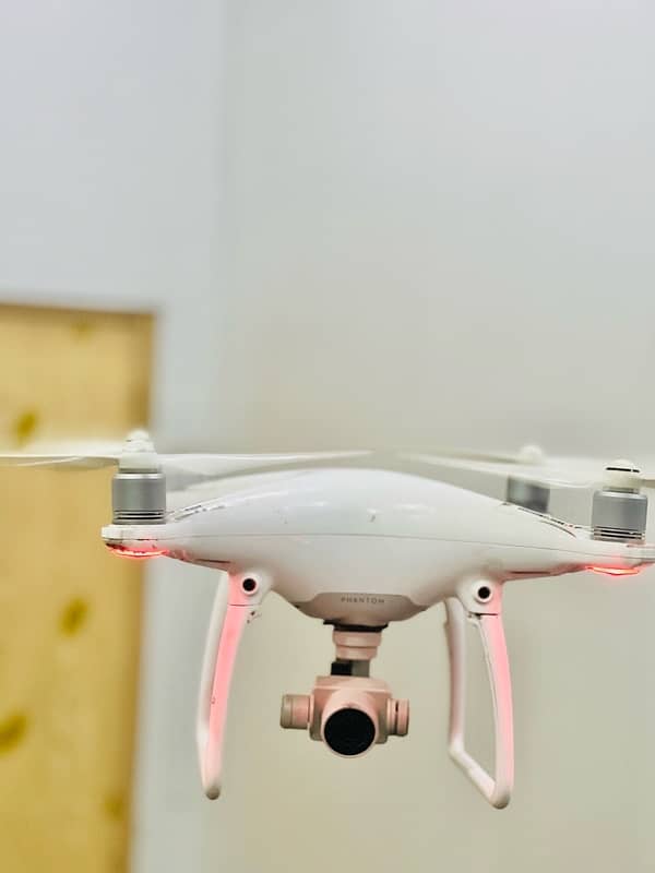 DJI Phantom 4 Drone 9