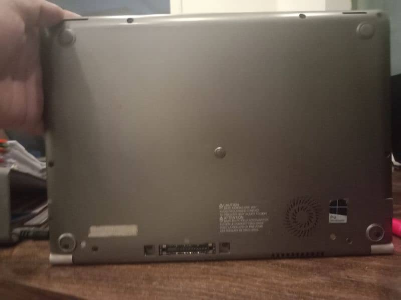 Toshiba laptop good condition 2