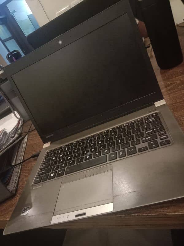 Toshiba laptop good condition 4