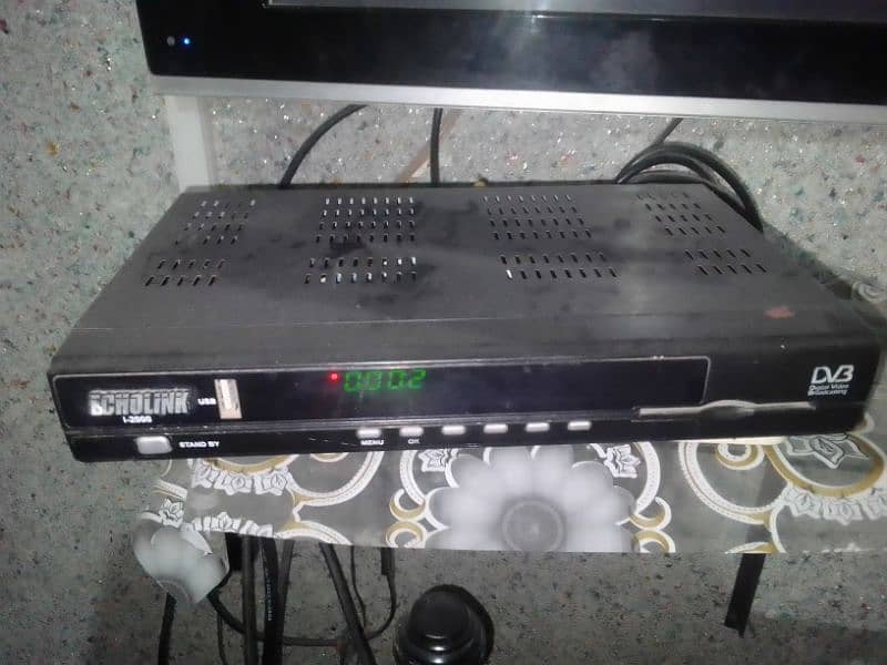 4 feet dish with HD and 2 lnbs for sale 3