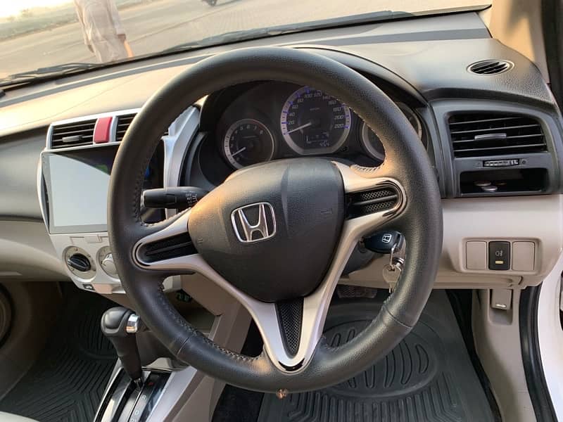 Honda City IVTEC 2016 1.3 Prosmatic Excellent Condition 9