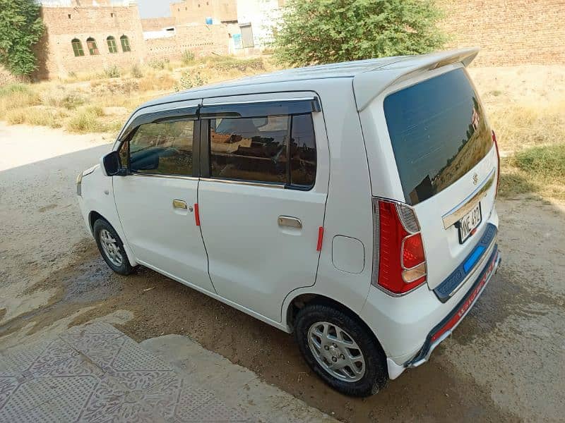 Suzuki Wagon R 2018 10