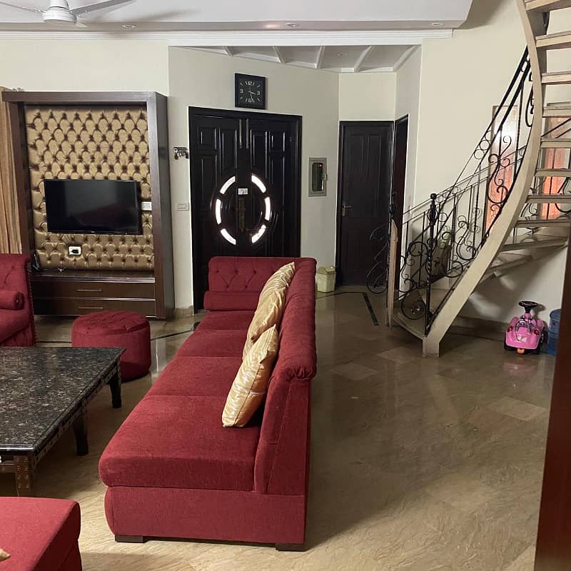 CAPITAL GROUP OFFER ORIGINAL PICS OUT CLASS 10 MARLA WELL MAINTAINED JUST LIKE BRAND NEW HOUSE FOR SALE IN DHA PHASE 4 5