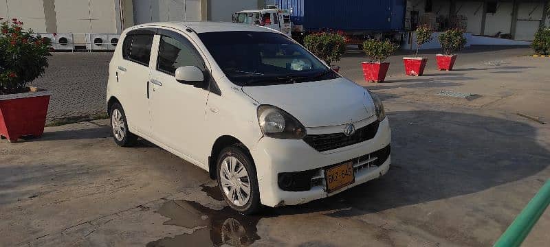 Daihatsu Mira 2014 4