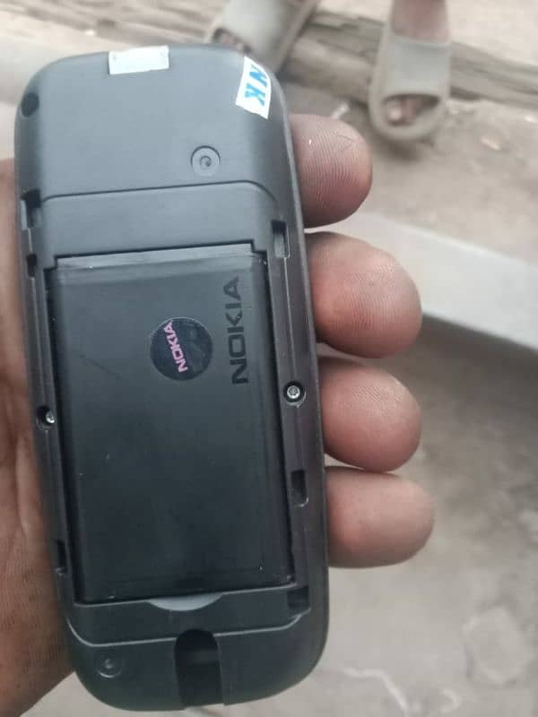 Nokia 105 mobaile phone 1