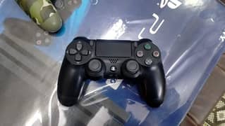 A PS4 PRO 1TB (USED)