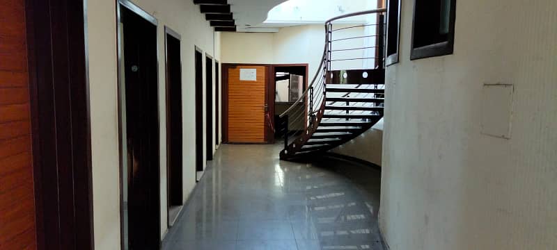 Gulberg 3 Commercial paid 3 kanal Building Available For Multinational Office at Prime Location 5