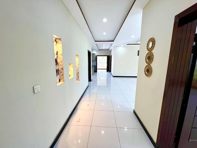 1 KANAL LUXURY CORNER HOUSE FOR SALE MULTI F-17 ISLAMABAD 12