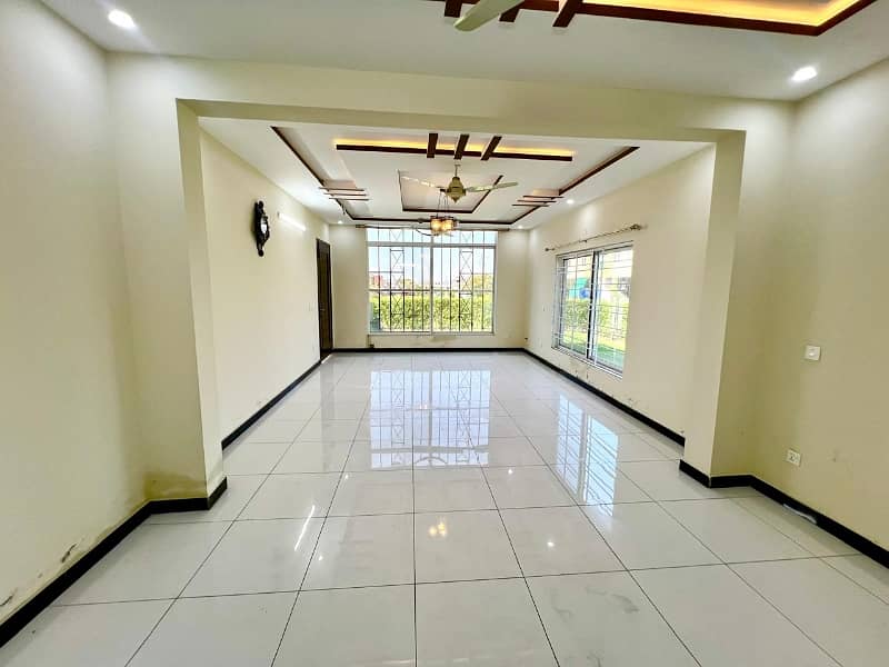 1 KANAL LUXURY CORNER HOUSE FOR SALE MULTI F-17 ISLAMABAD 13