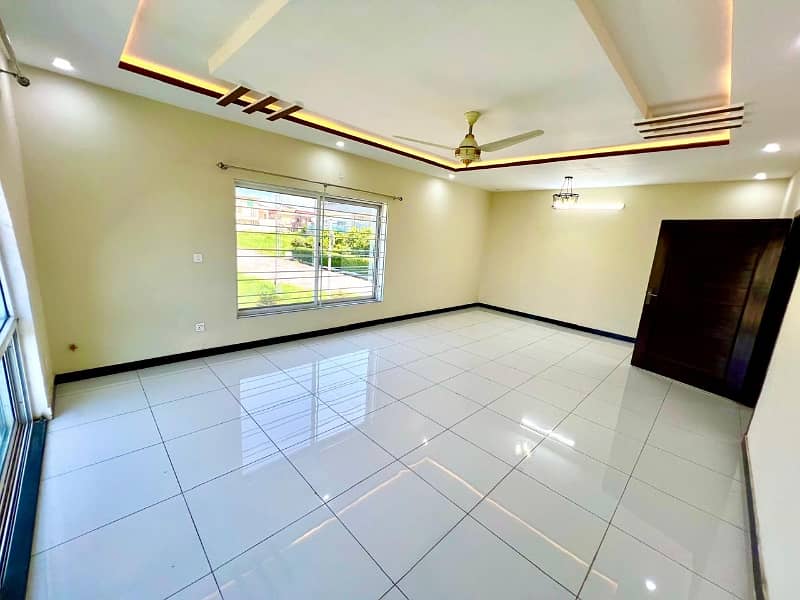 1 KANAL LUXURY CORNER HOUSE FOR SALE MULTI F-17 ISLAMABAD 24