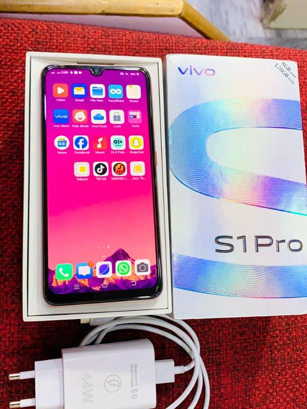 vivo S1 pro 8/128gb 4