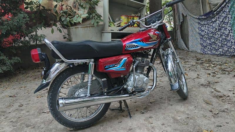 22 model Honda 125 4