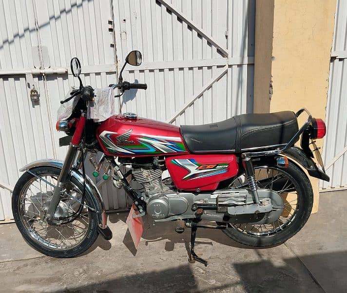 Honda CG125 2023 12