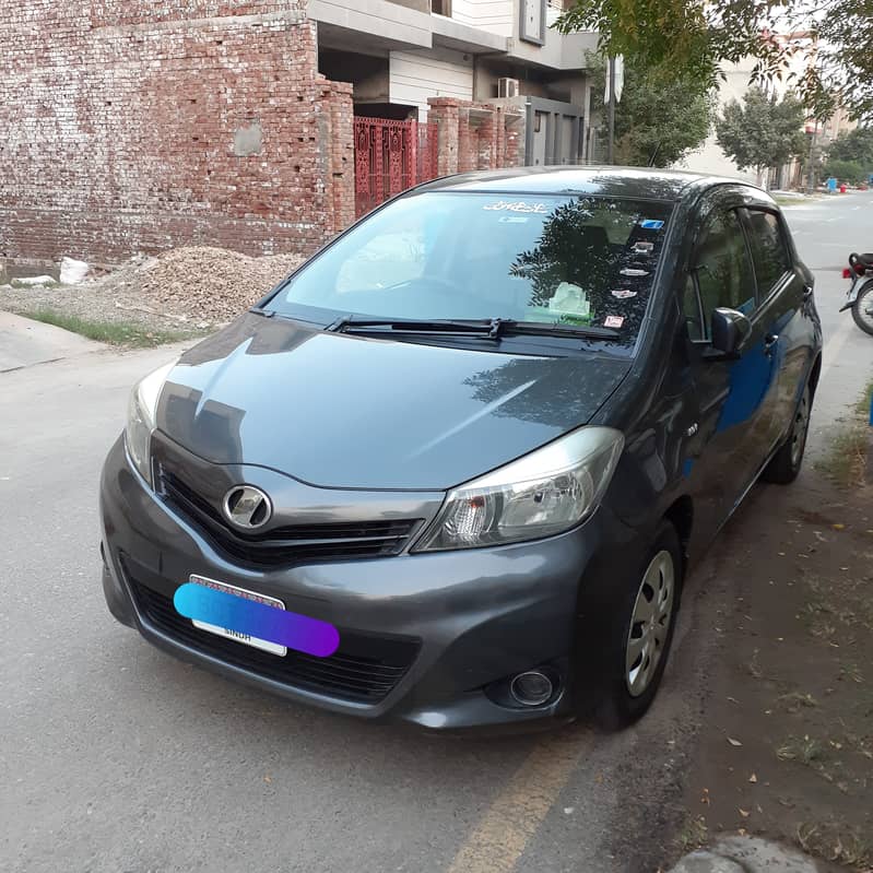 Very neat and clean Toyota Vitz 2015 2011/2015 . . 03130305263 1