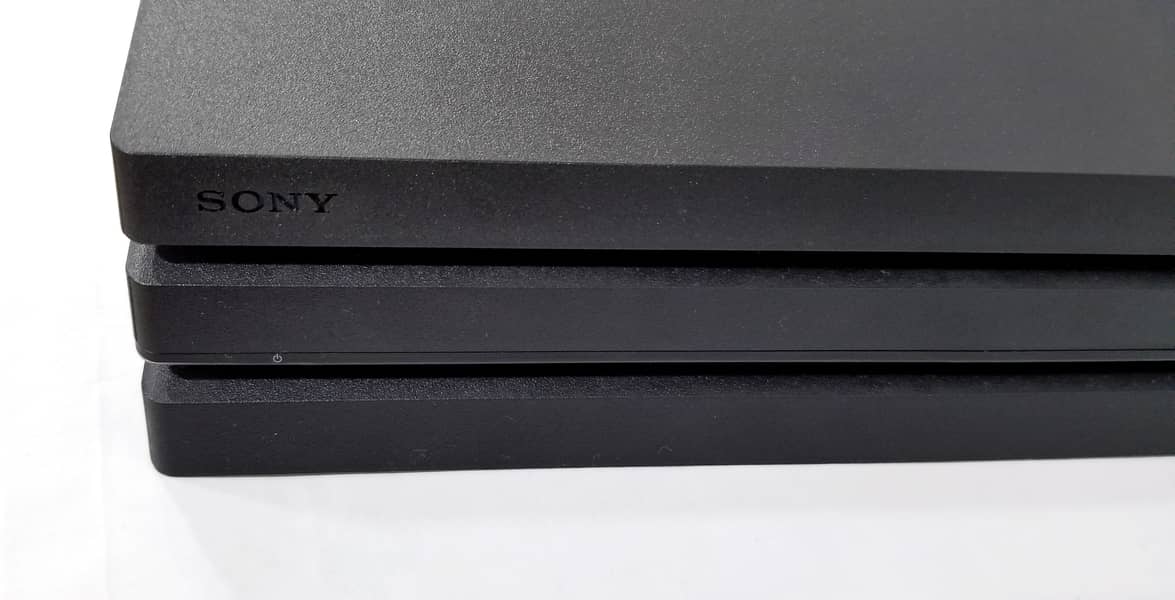 PS4 Pro 1TB (7215B Series) 8