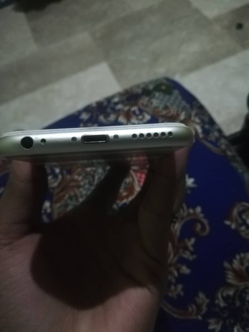 Iphone 6 non pta condition 10/10 2