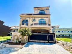 8 MARLA LUXURY BRAND NEW HOUSE FOR SALE FAISAL TOWN A BLOCK F-18 ISB