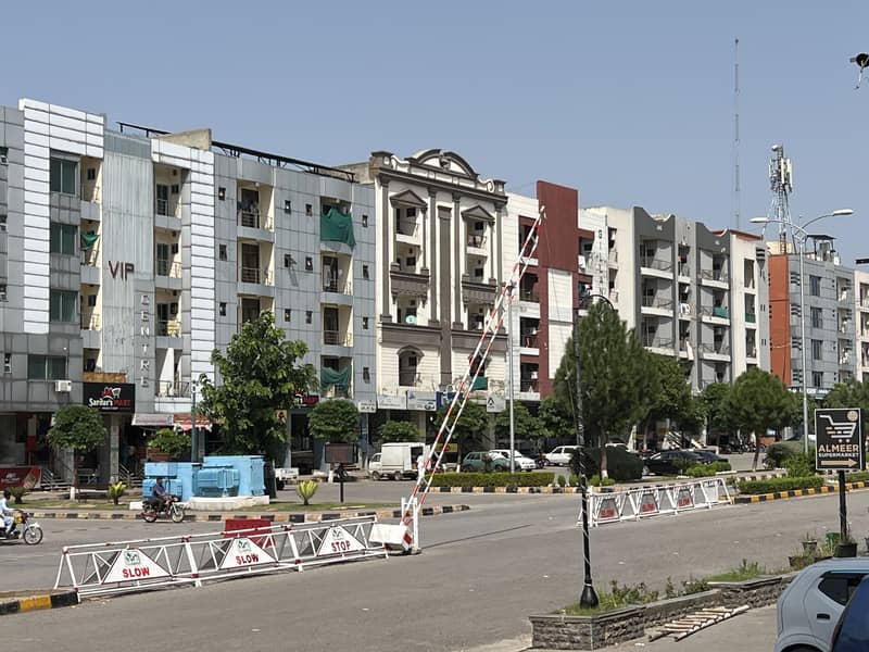 1220 SQ FT 3 BEDROOM FLAT FOR SALE MULTI F-17 ISLAMABAD SUI GAS AVAILB 14