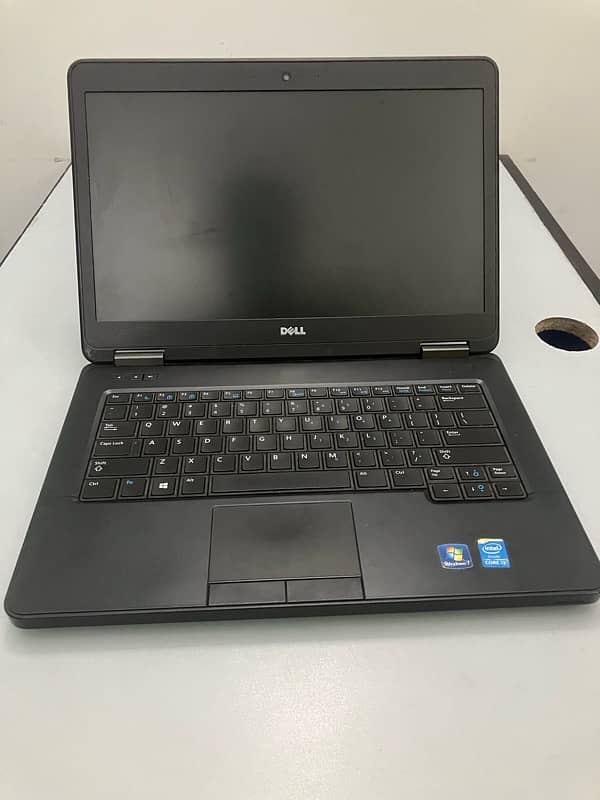 Dell Latitude E 5440 | Core i3 4th gen | 8gb ram | 128gb SSD 500gb HDD 2