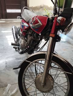 Honda 125 urgent sell Fully Ok Bike