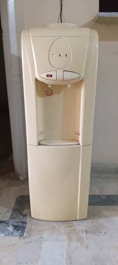 Water dispenser TCL