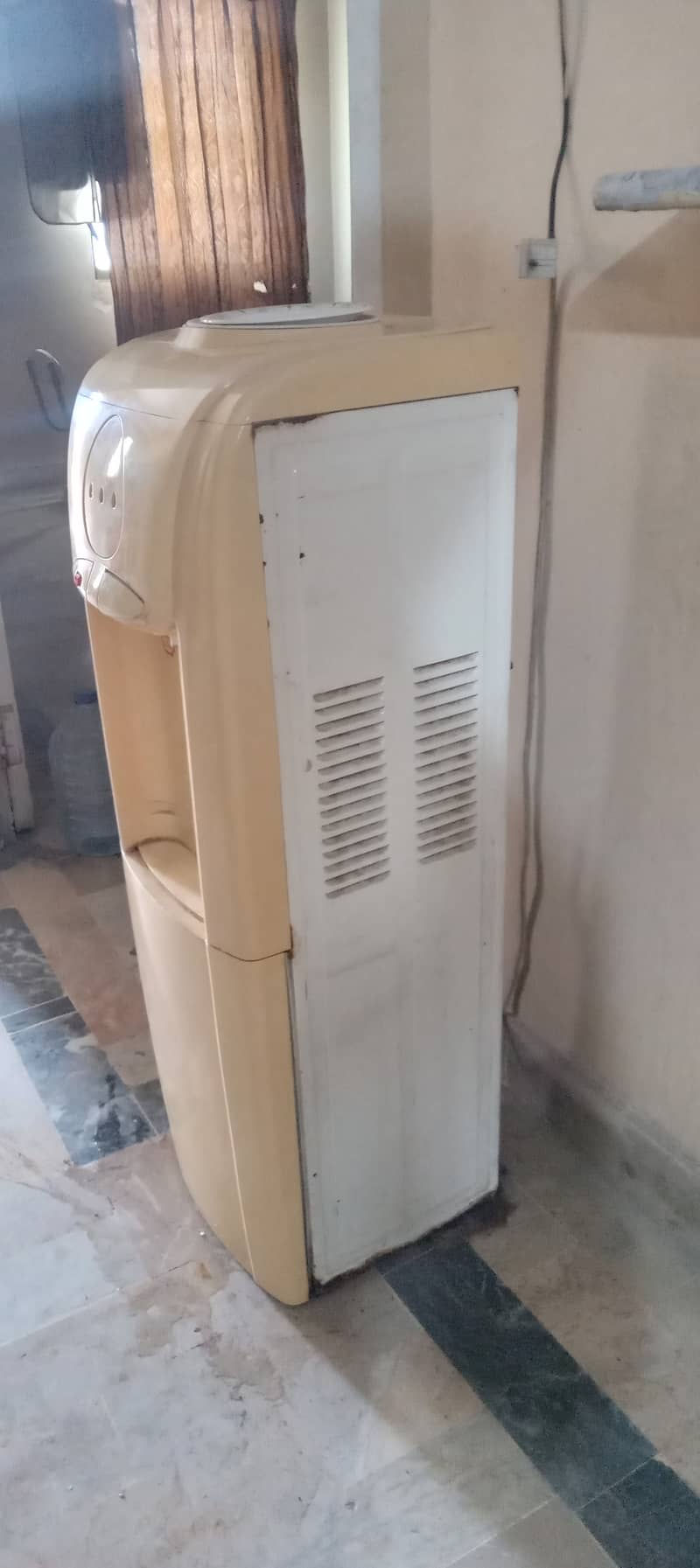 Water dispenser TCL 3