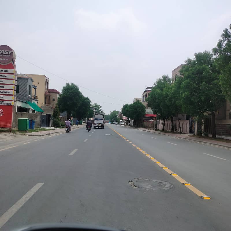 10 Marla Residential Plot For Sale In Sector C Bahria Town, Lahore 3