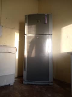 Dawlance fridge full jombo size or full original condition. . .