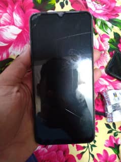 17500 faenal samsong galaxy a30 4 64. widh box chrjar complete saman