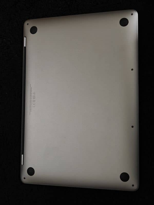 Macbook Pro M2 8/512 Silver Just like new 1