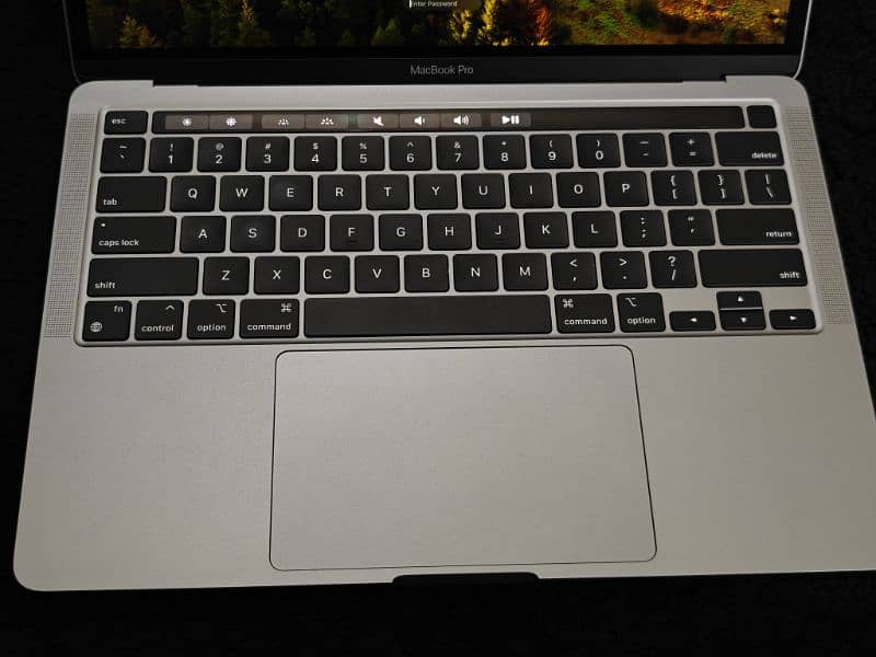 Macbook Pro M2 8/512 Silver Just like new 7