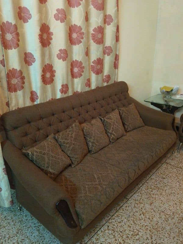 5 seater Sofa For Sale 0