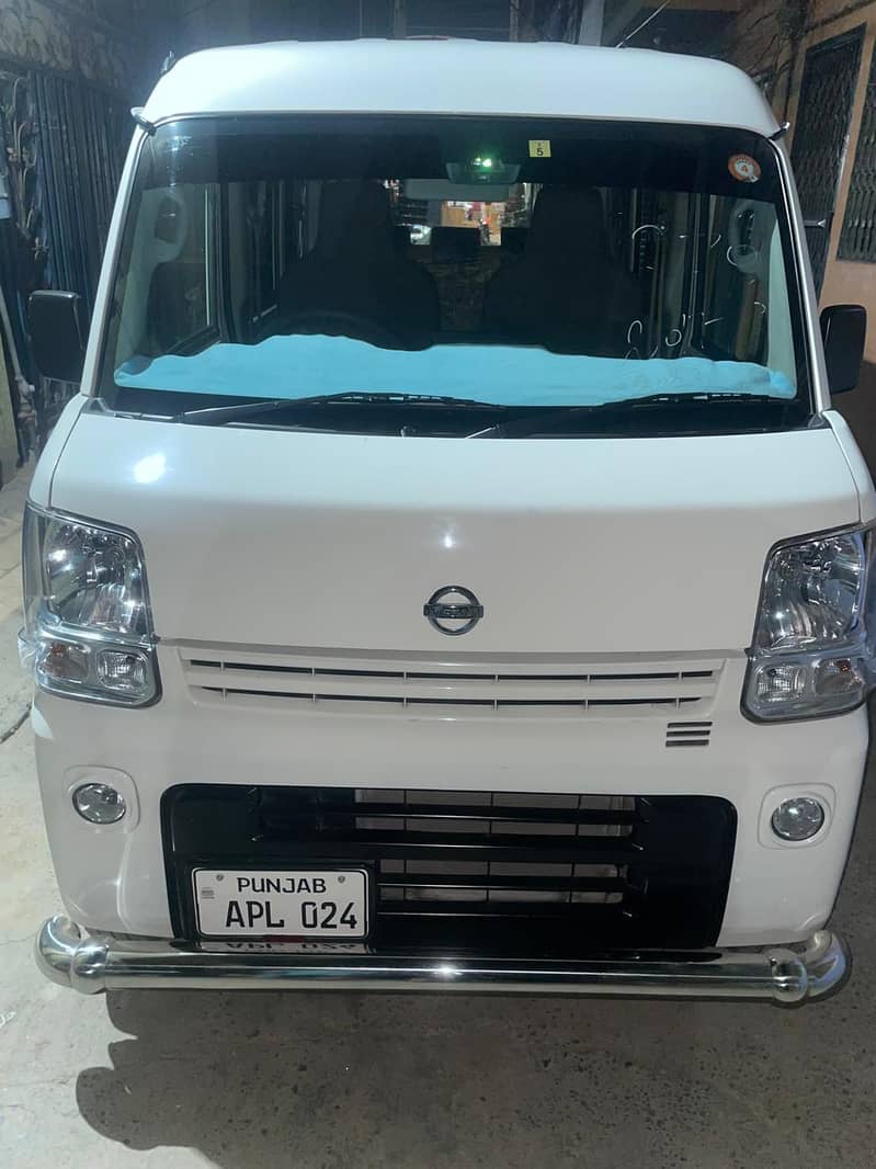 Nissan Clipper 2017 1