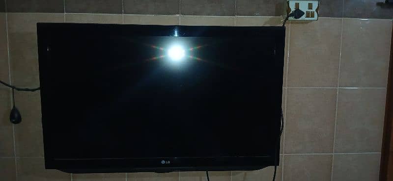 LG LCD "43" 0