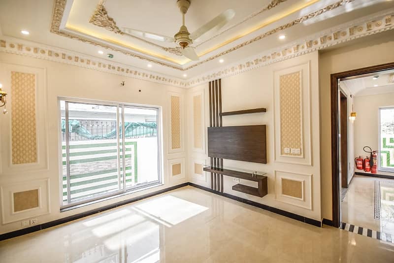 CAPITAL GROUP OFFER ORIGINAL PICS OUT CLASS 10 MARLA SLIGHTLY USED JUST LIKE BRAND NEW HOUSE FOR SALE IN DHA PHASE 5. 5