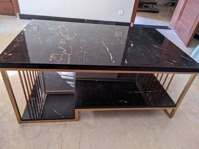 Central Table for sale in DHA 2 1