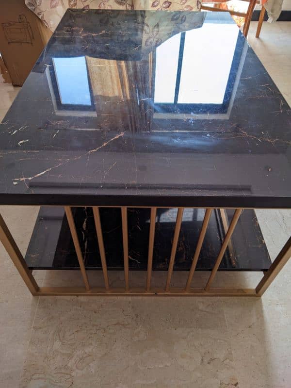 Central Table for sale in DHA 2 4