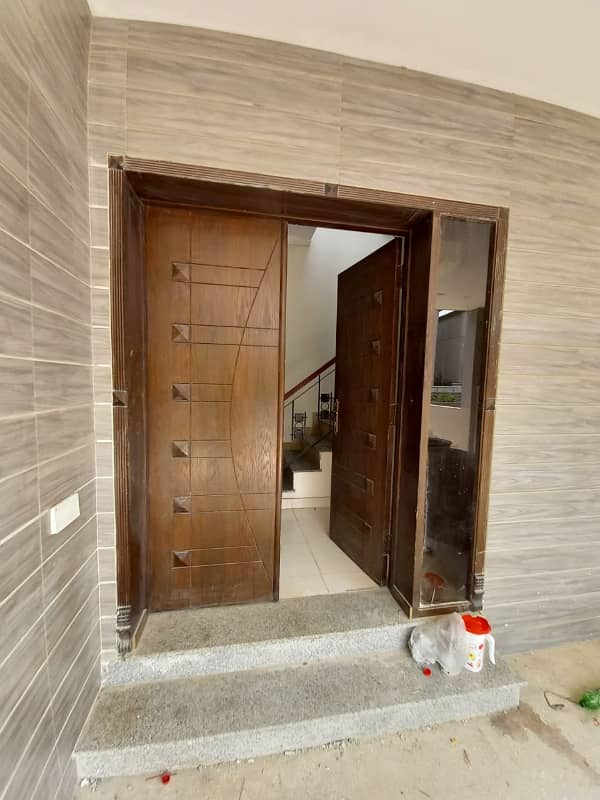 10 Marla Brand New Modern Design Beautiful Bungalow For Sale In Divine Garden Lahore 2