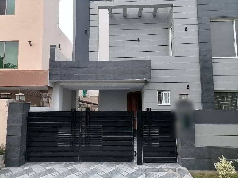 State Life Phase 1 - Block G 10 Marla House Up For Sale 3