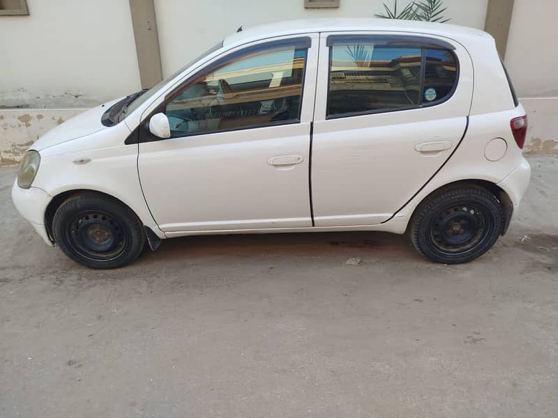 Toyota Vitz 2005 Original 3