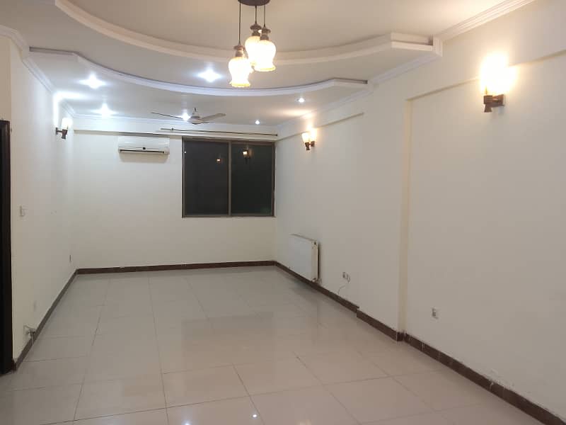 Apartment For Rent 3bedroom with attached bathroom TV lounge kitchen 0