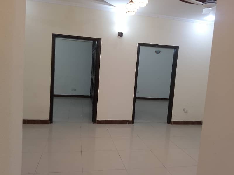 Apartment For Rent 3bedroom with attached bathroom TV lounge kitchen 5